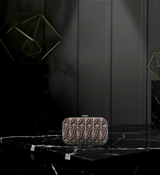 🌟 Opulent Wave-Pattern Bridal Clutch