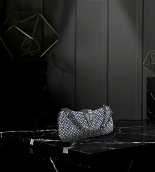 Chic Woven-Pattern Crescent Clutch with Metallic Clasp Detail ⛓️🌙